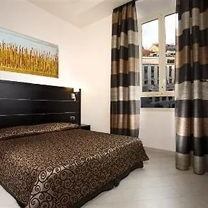 Hotel Sonya, Rom
